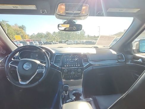 Certified 2021 Jeep Grand Cherokee Overland image 3