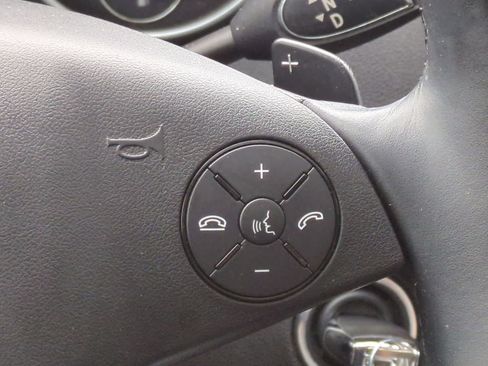 Used 2011 Mercedes-Benz ML 350 4MATIC image 26