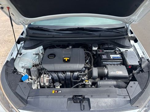 Used 2019 Hyundai Elantra Value Edition w/ Cargo Package image 20