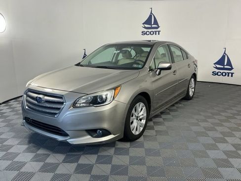 Used 2017 Subaru Legacy 2.5i Premium AWD/4WD image 3