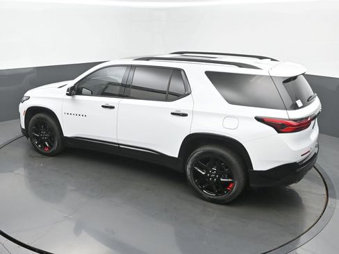 Used 2023 Chevrolet Traverse Premier w/ Redline Edition image 42