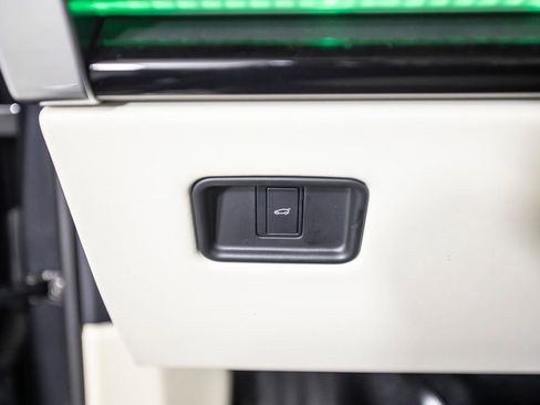 Used 2024 Land Rover Range Rover SE AWD/4WD image 43