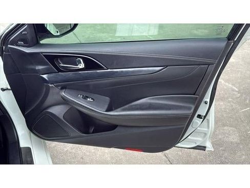 Used 2023 Nissan Maxima Platinum w/ Sport Mat Group FWD image 34