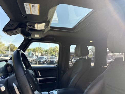 Used 2023 Mercedes-Benz G 550 image 32
