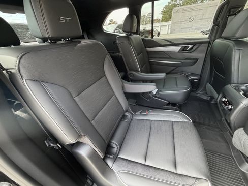 New 2026 Buick Enclave Sport Touring w/ Power Package FWD image 21