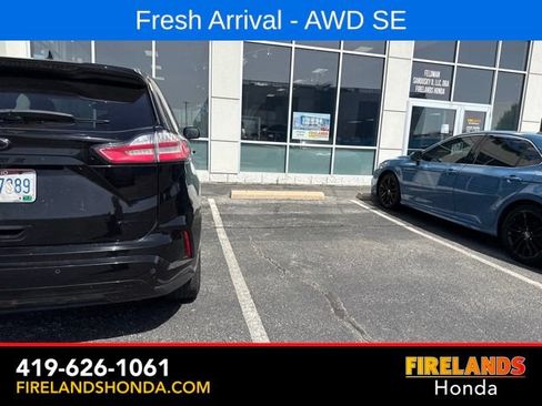 Used 2022 Ford Edge SE w/ Black Appearance Package AWD/4WD image 9
