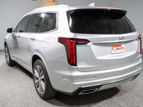 Used 2020 Cadillac XT6 Premium Luxury image 9