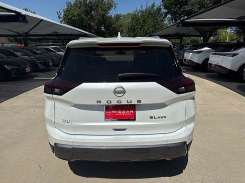 Certified 2024 Nissan Rogue SL AWD/4WD image 6
