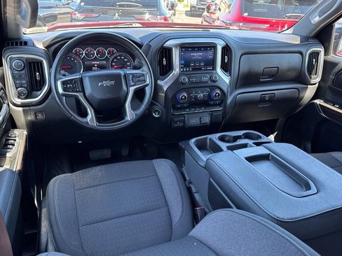 Used 2021 Chevrolet Silverado 1500 RST w/ Z71 Off-Road Package AWD/4WD image 7