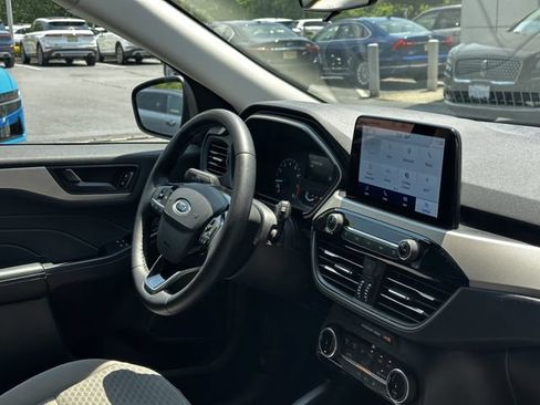 Certified 2022 Ford Escape SE w/ SE Sport Appearance Package AWD/4WD image 33