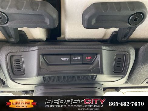 New 2026 Jeep Gladiator Mojave image 21