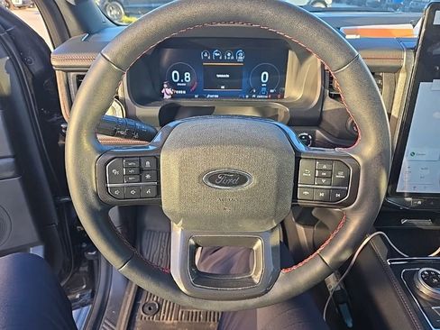 Used 2024 Ford Expedition Max Limited image 3