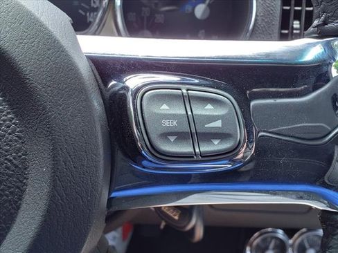 Used 2006 Chevrolet SSR w/ Preferred Equipment Group image 23