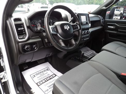 Used 2024 RAM 3500 SLT w/ Quick Order Package 2YG SLT AWD/4WD image 16