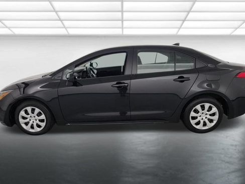 Used 2024 Toyota Corolla LE FWD image 4