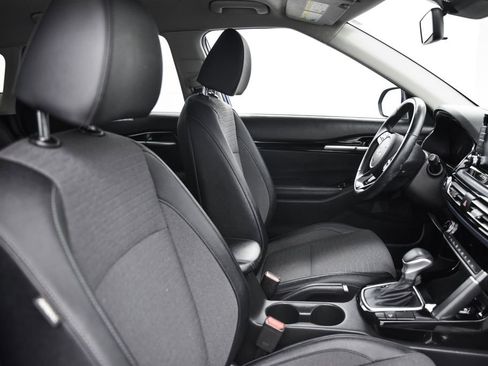 Used 2023 Kia Seltos S image 15