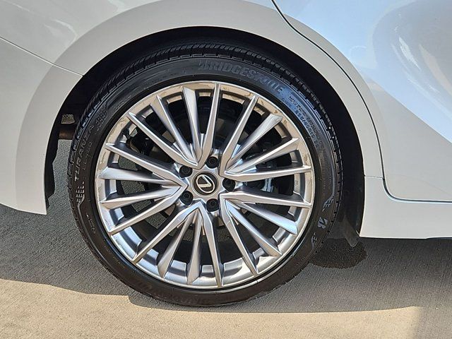 Used 2023 Lexus IS 300 AWD w/ Premium Package image 18
