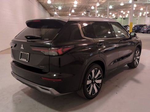 New 2025 Mitsubishi Outlander SEL image 4