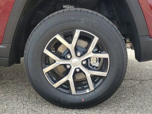 New 2025 Jeep Grand Cherokee Limited image 5