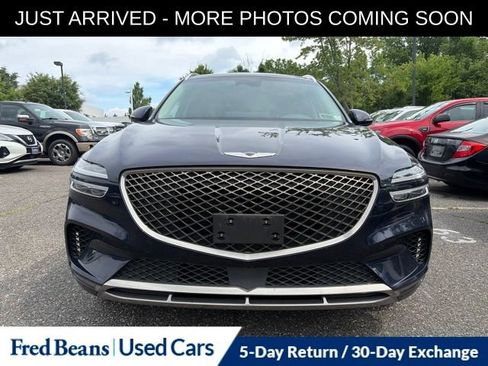 Used 2023 Genesis GV70 2.5T w/ Select Package AWD/4WD image 2