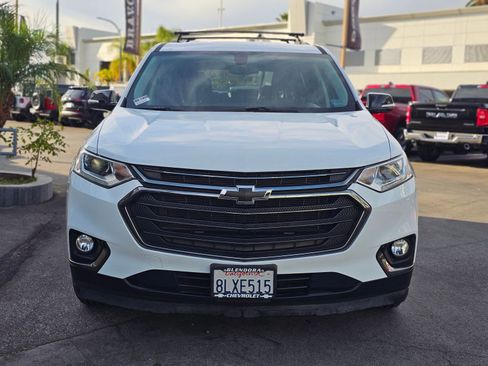 Used 2020 Chevrolet Traverse LT image 2