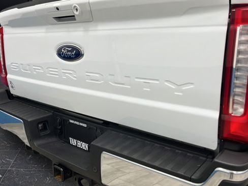 Used 2026 Ford F250 Lariat AWD/4WD image 38