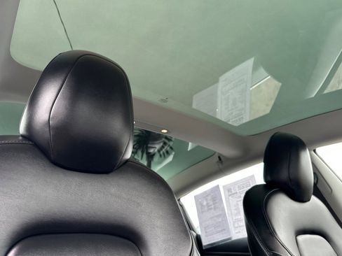 Used 2018 Tesla Model 3 Long Range image 17