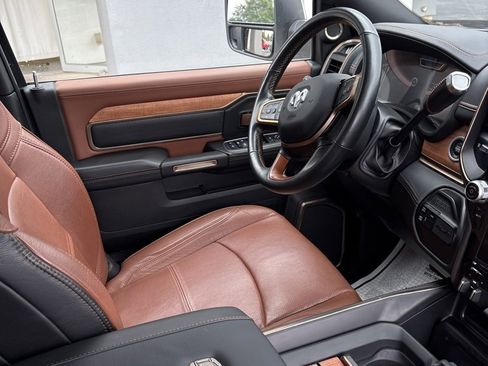 Used 2024 RAM 2500 Limited image 36