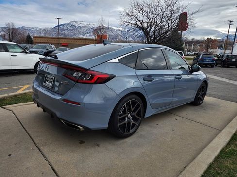 Used 2022 Honda Civic Sport Touring image 5