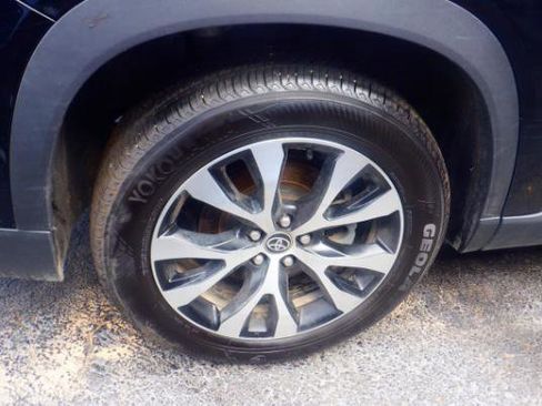 Used 2024 Toyota Grand Highlander AWD Hybrid image 4