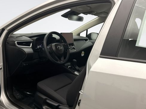 Used 2026 Toyota Corolla LE w/ LE Premium Package FWD image 10