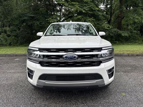 Used 2024 Ford Expedition Limited RWD image 2