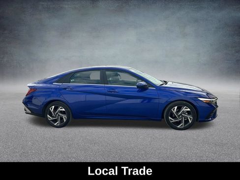 Used 2024 Hyundai Elantra SEL w/ Convenience Package FWD image 7