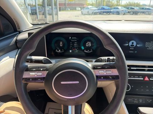 Used 2025 Hyundai Tucson SEL image 12