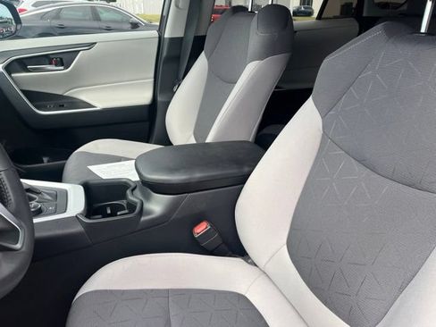 Used 2024 Toyota RAV4 XLE w/ Convenience Package AWD/4WD image 13