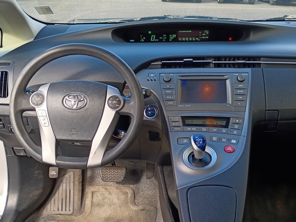 Used 2013 Toyota Prius Three w/ Solar Roof Pkg FWD image 19