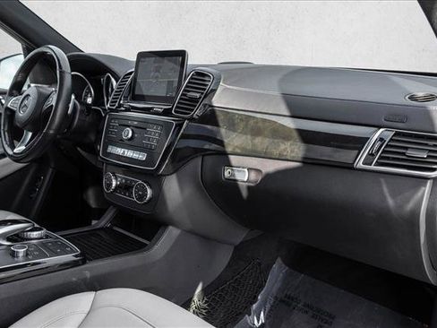 Used 2018 Mercedes-Benz GLS 450 4MATIC image 27