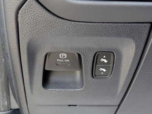 Used 2022 RAM 1500 Limited RWD image 19