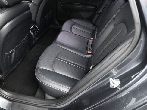 Used 2020 Kia Optima Premium image 10