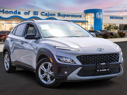 Used 2023 Hyundai Kona SEL image 1