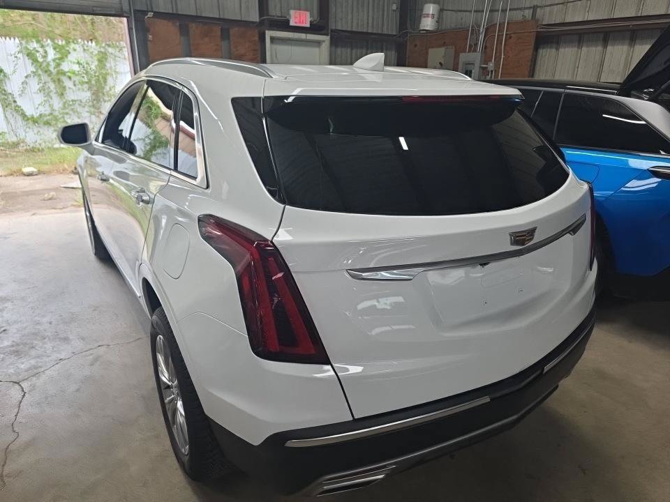 Used 2020 Cadillac XT5 Premium Luxury FWD image 4