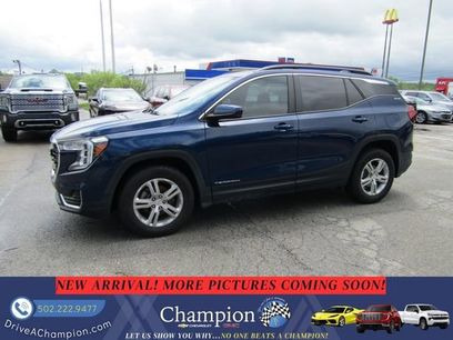Used 2022 GMC Terrain SLE w/ Driver Convenience Package