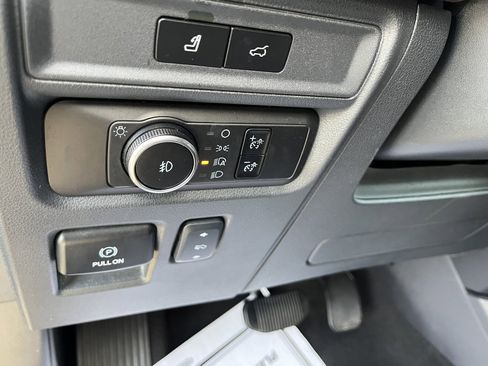 Used 2024 Ford Expedition Max Limited image 12