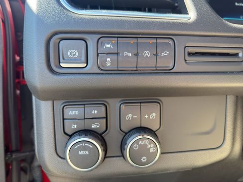 Used 2022 Chevrolet Tahoe RST image 20