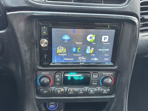 Used 2002 Chevrolet Corvette Convertible w/ Preferred Equipment Group1 image 6