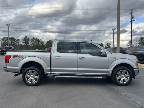 Used 2020 Ford F150 Lariat image 29
