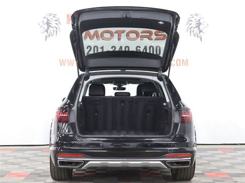 Used 2023 Audi A4 2.0T allroad Premium Plus w/ Premium Plus Package AWD/4WD image 6
