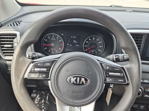 Used 2020 Kia Sportage LX AWD/4WD image 15