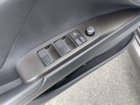 Used 2023 Toyota Camry XSE FWD image 18