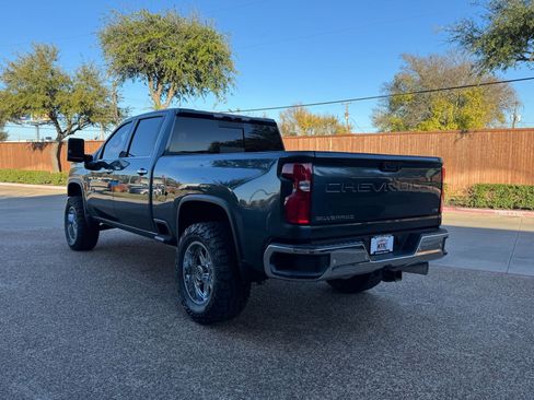 Used 2020 Chevrolet Silverado 2500 LTZ w/ LTZ Texas Edition image 10